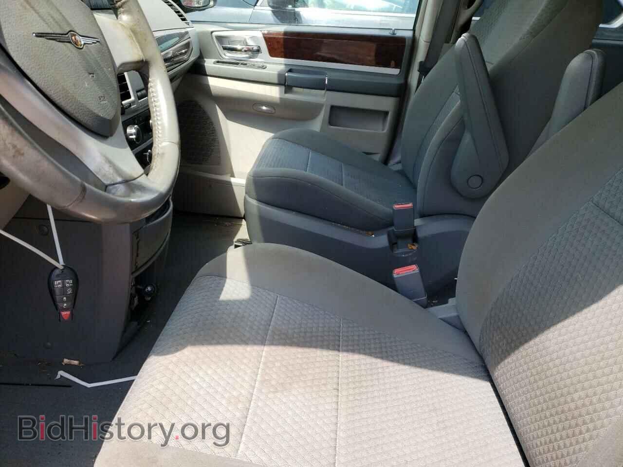 2010 CHRYSLER MINIVAN - VIN: 2A4RR5D19AR334400 - Фото 7