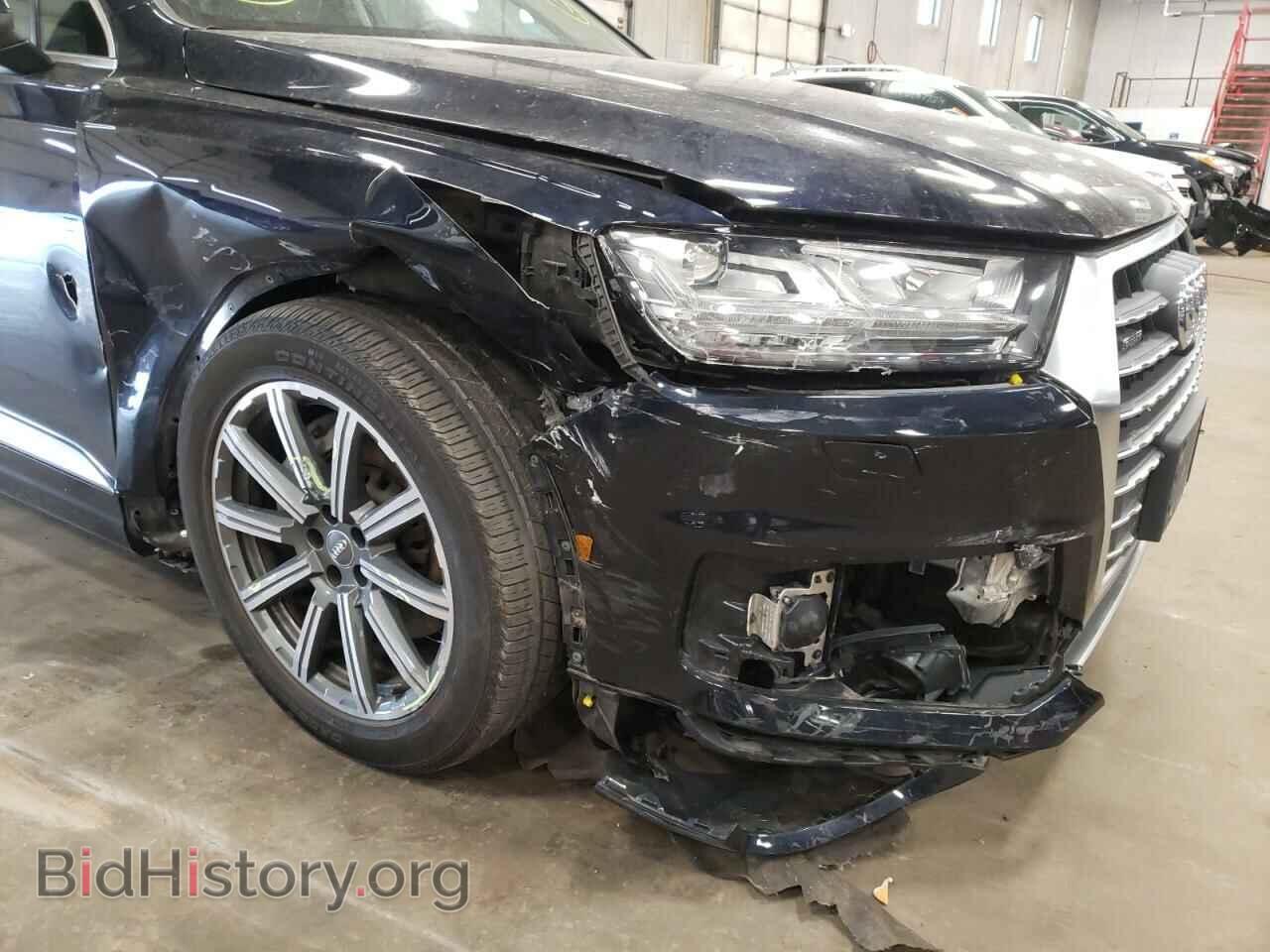 2017 AUDI Q7 - VIN: WA1VAAF71HD056055 - Фото 9