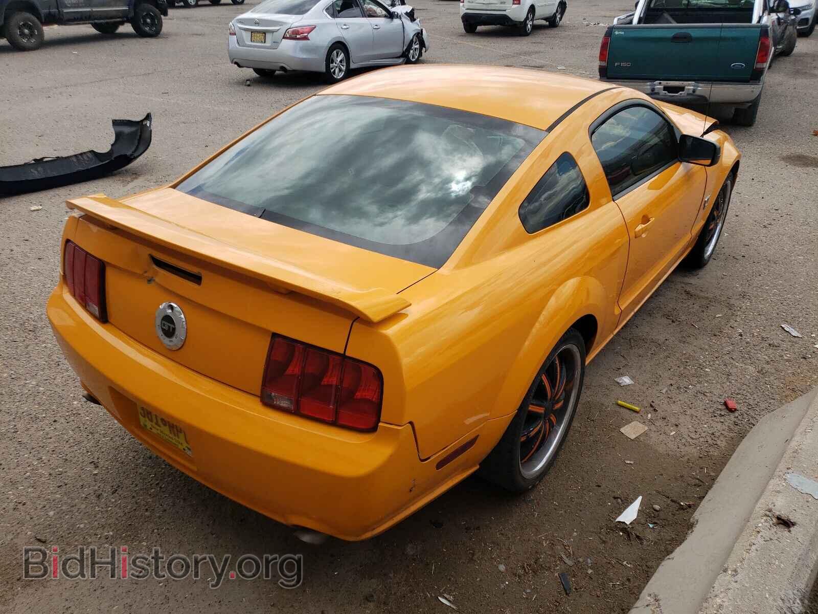 2007 FORD MUSTANG - VIN: 1ZVHT82H875218855 - Фото 4