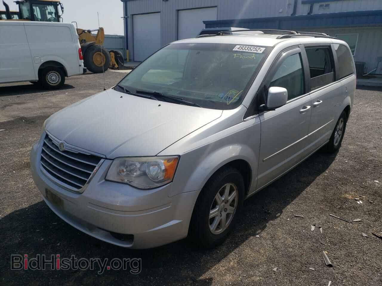 2010 CHRYSLER MINIVAN - VIN: 2A4RR8DX9AR387121 - Фото 2