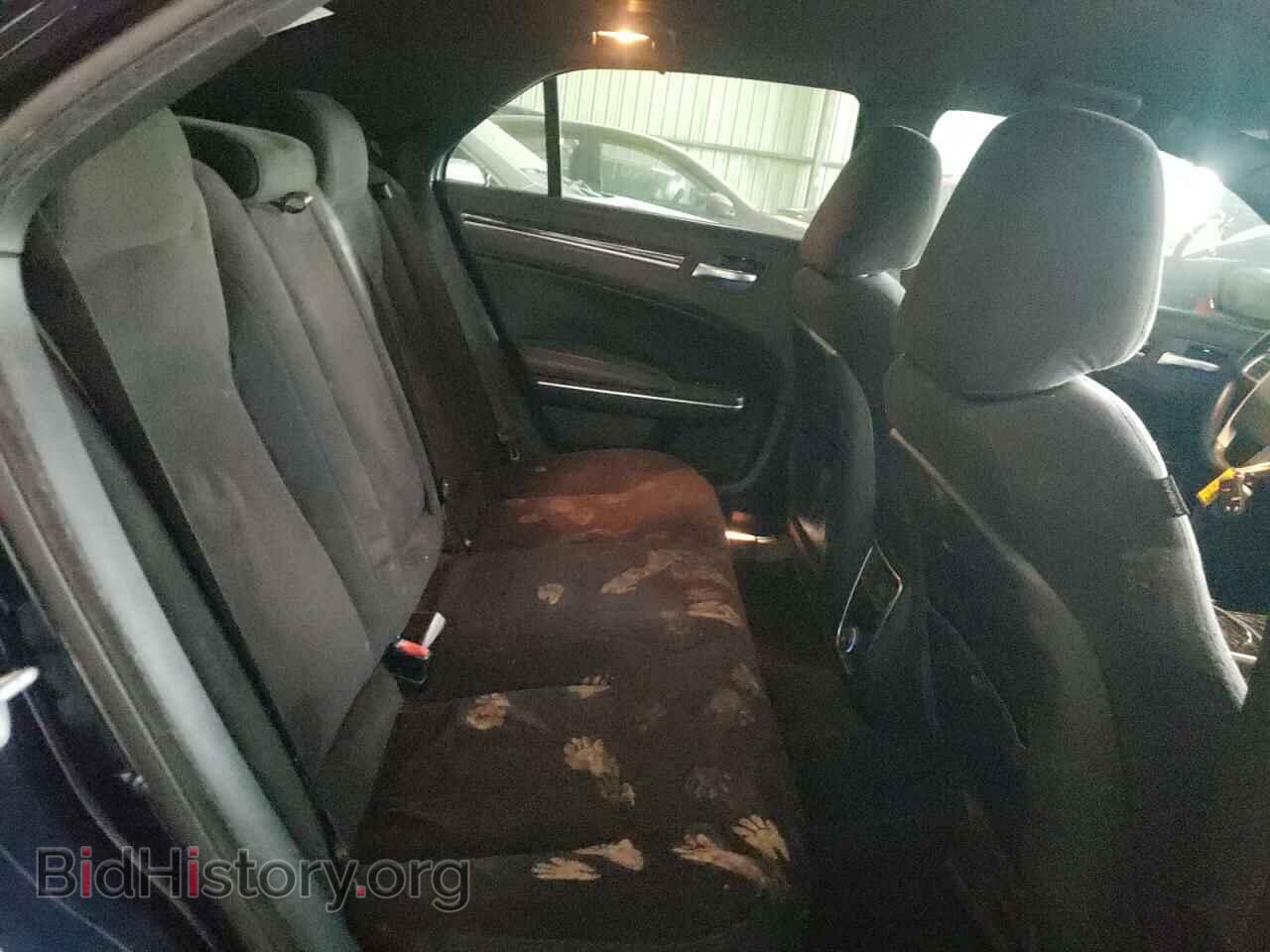 2011 CHRYSLER 300 - VIN: 2C3CA4CG4BH572704 - Фото 6