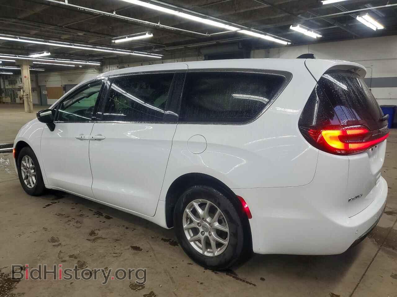 2025 CHRYSLER PACIFICA - VIN: 2C4RC1BG8SR511883 - Photo 2