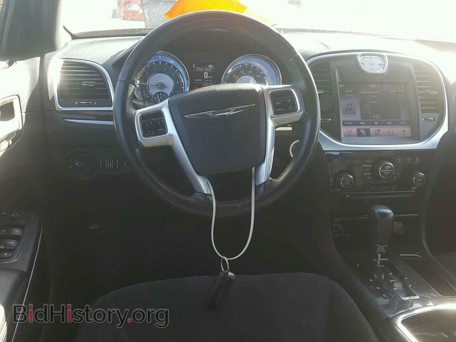 2011 CHRYSLER 300 - VIN: 2C3CA4CG9BH530058 - Фото 9