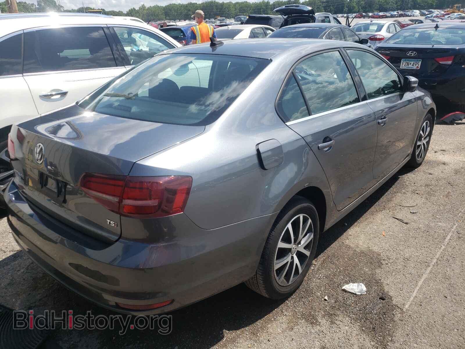 2017 VOLKSWAGEN JETTA - VIN: 3VWDB7AJ1HM404443 - Фото 4
