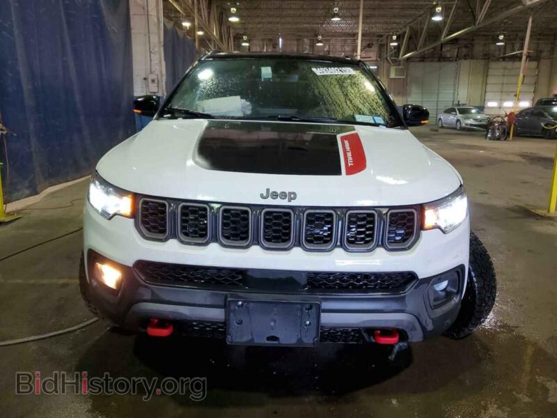 2025 Jeep COMPASS (VIN 3C4NJDDN2ST522375) — фото 5 из 13