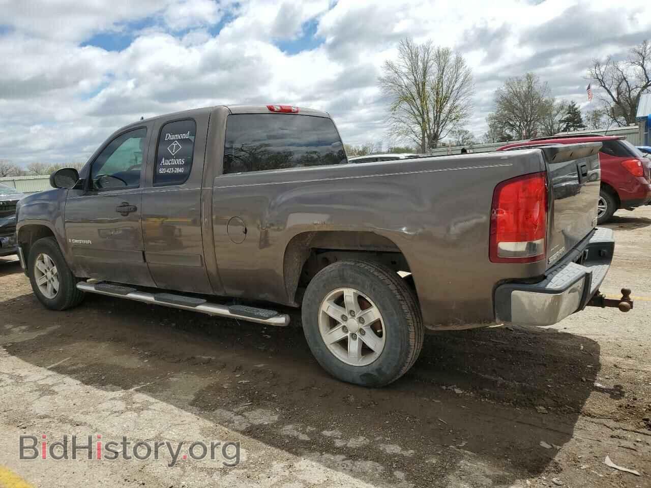 2007 GMC SIERRA - VIN: 1GTEC19C97Z558175 - Фото 2