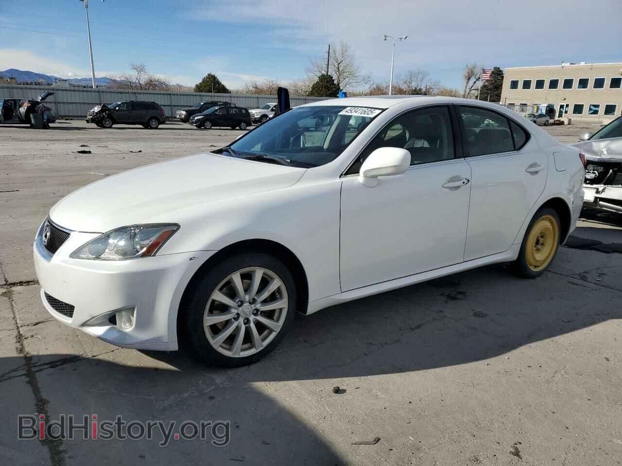 Photo JTHCK262X85018224 - LEXUS IS 2008