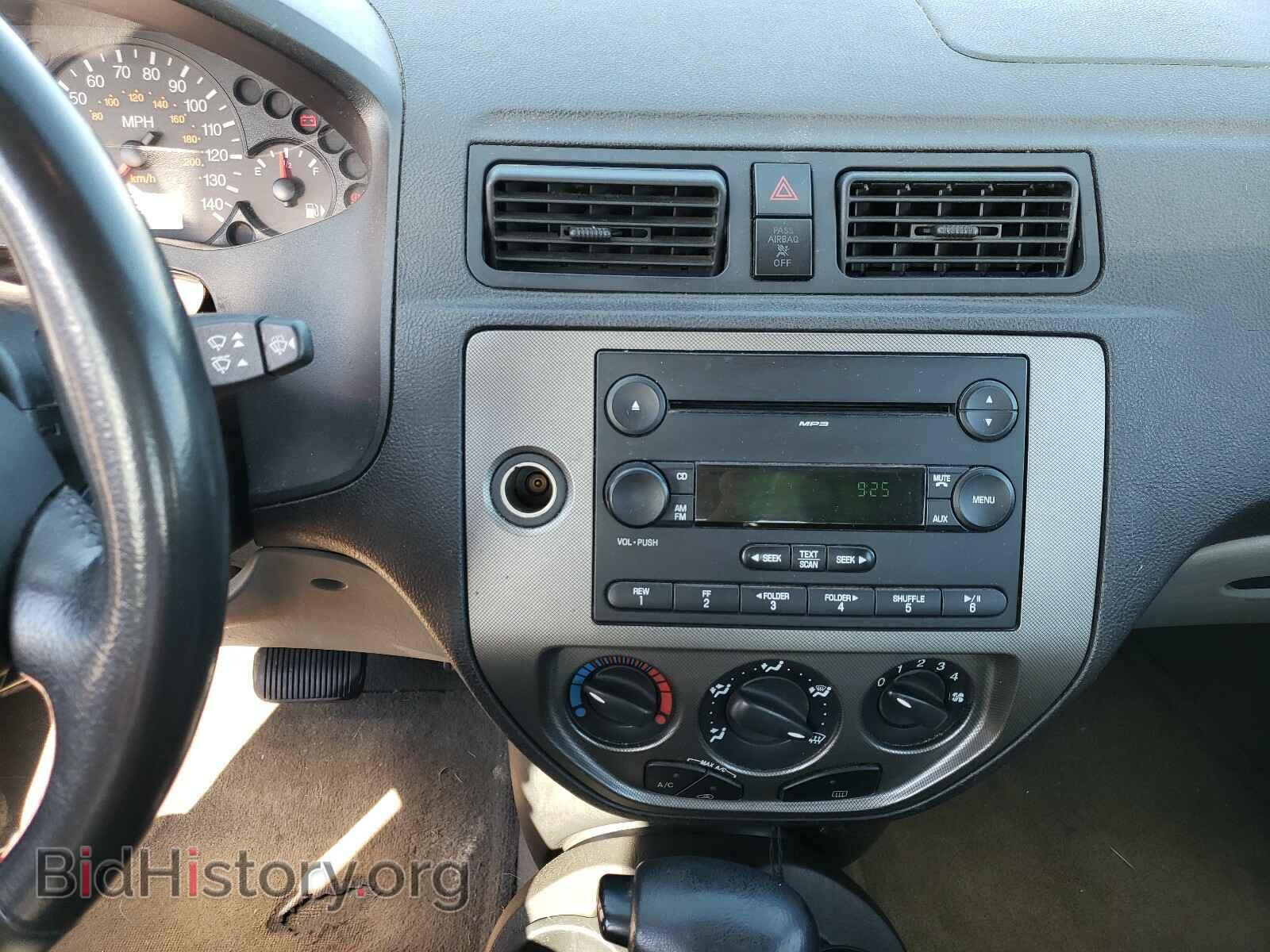 2007 FORD FOCUS - VIN: 1FAHP34N27W303221 - Фото 9