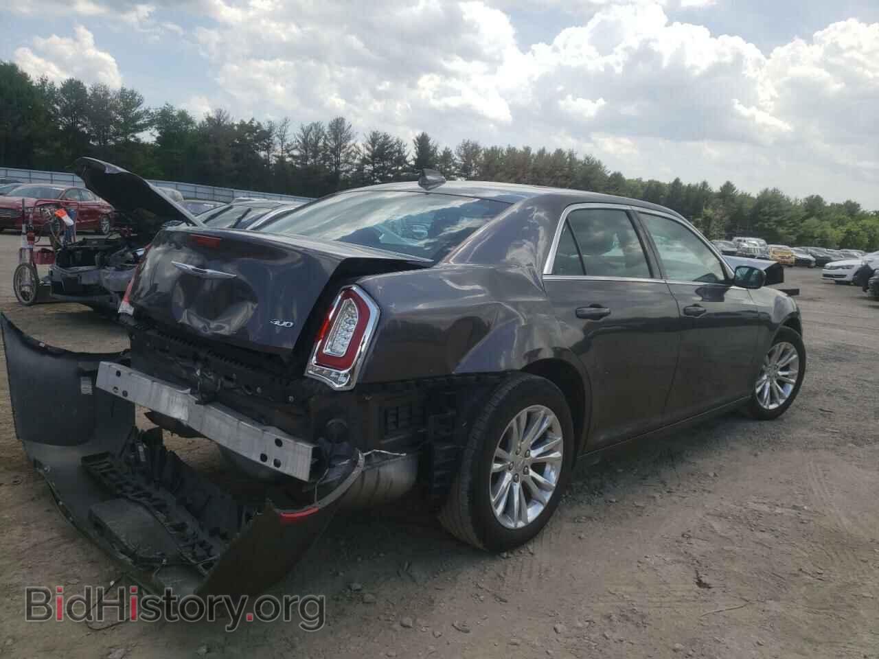 2017 CHRYSLER 300 - VIN: 2C3CCAAG3HH541769 - Фото 4