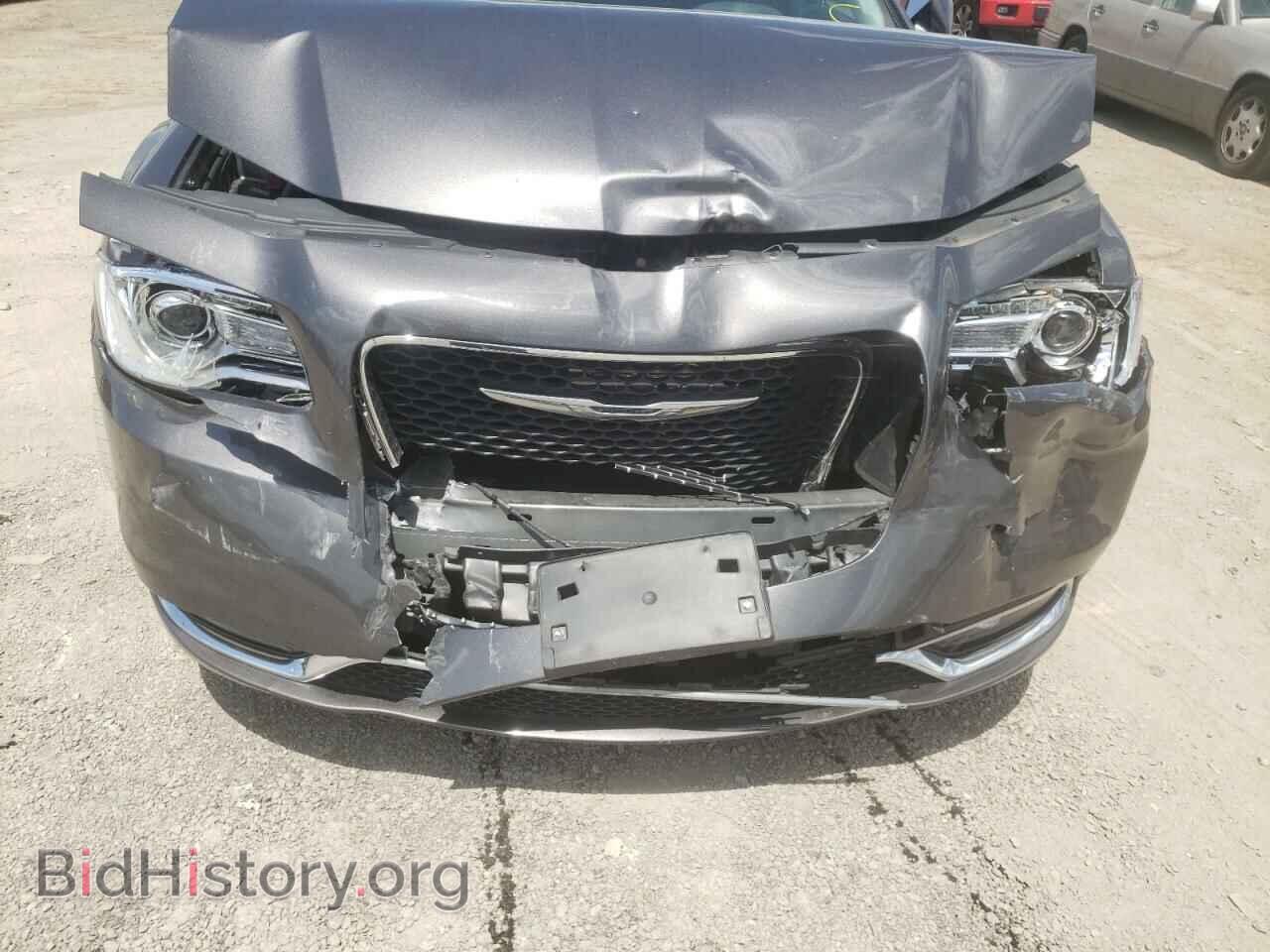 2017 CHRYSLER 300 - VIN: 2C3CCAAG3HH541769 - Фото 9