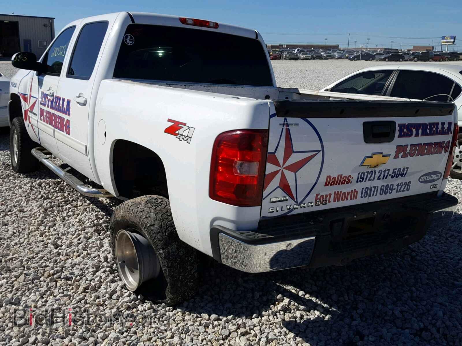 2011 CHEVROLET SILVERADO - VIN: 3GCPKTE35BG100199 - Фото 3