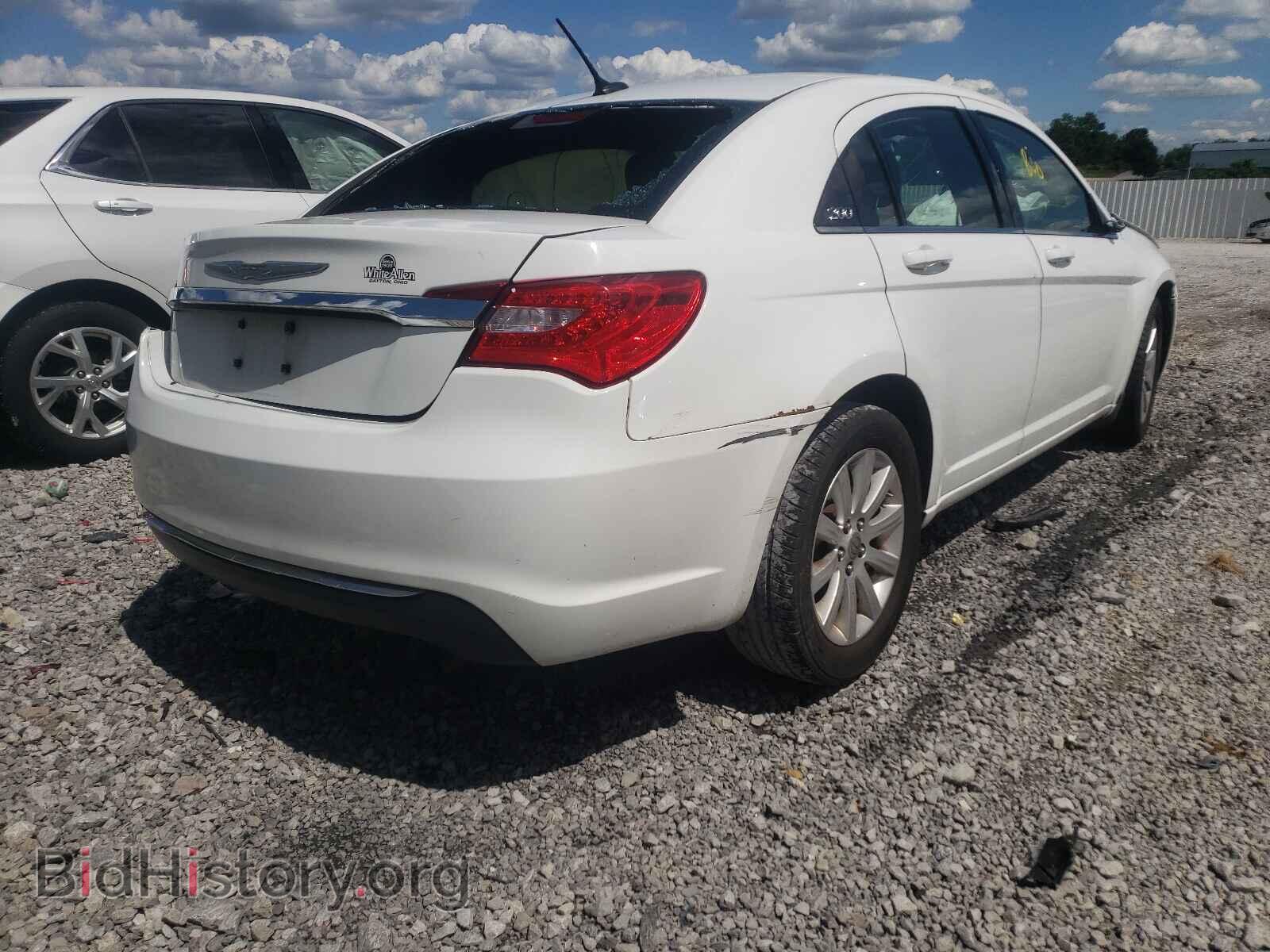 2011 CHRYSLER 200 - VIN: 1C3BC1FB7BN549865 - Фото 4