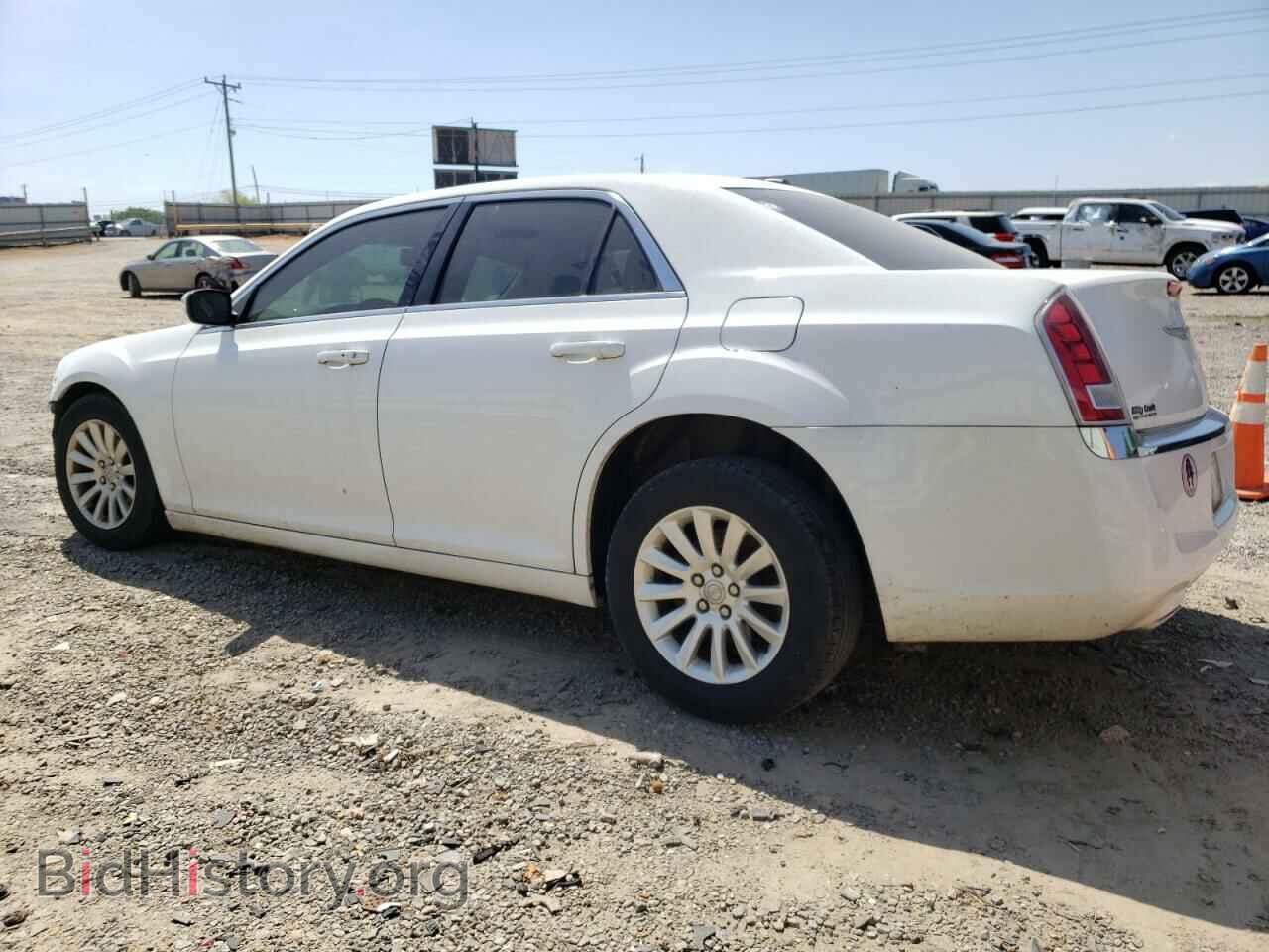 2014 CHRYSLER 300 - VIN: 2C3CCAAG1EH157016 - Фото 2