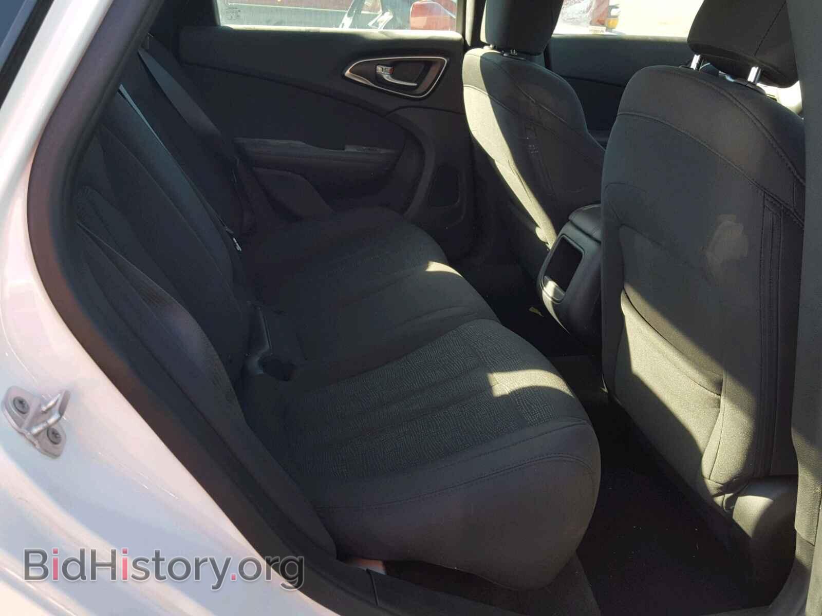 2016 CHRYSLER 200 - VIN: 1C3CCCAB0GN123949 - Photo 6