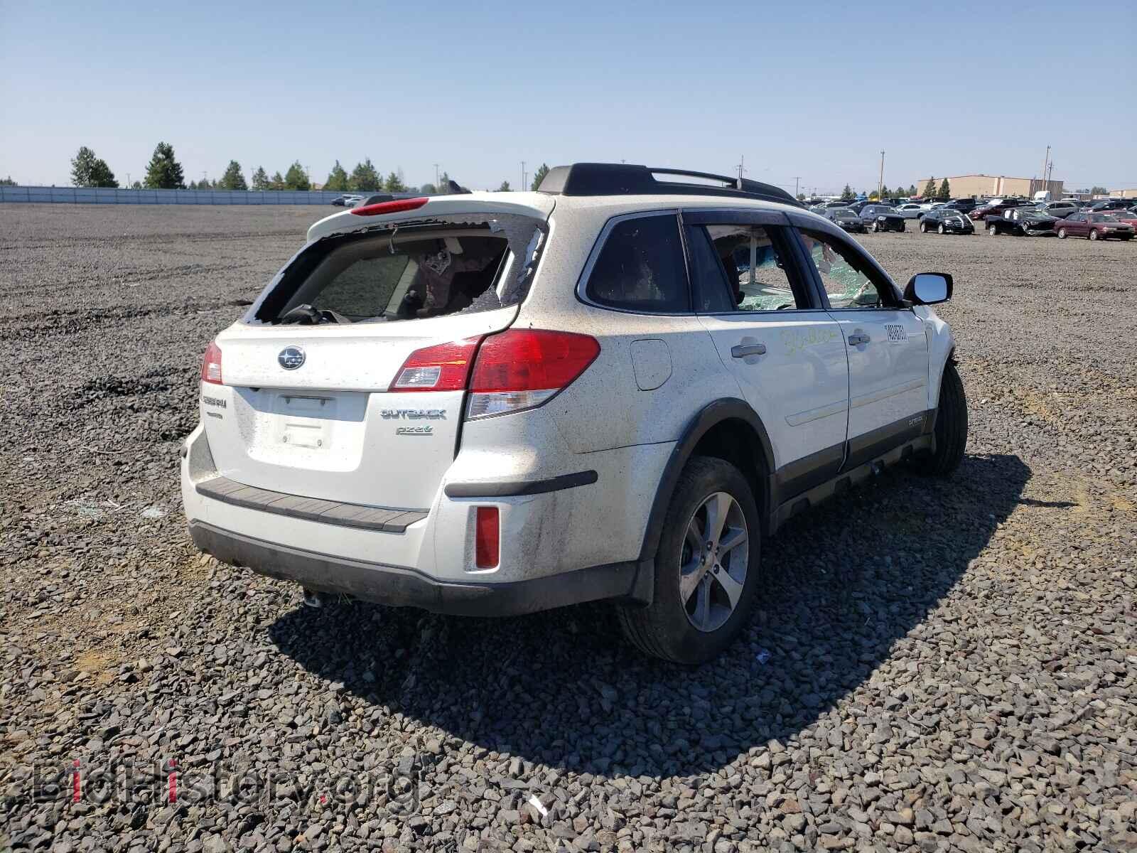 2013 SUBARU OUTBACK - VIN: 4S4BRBSC0D3295442 - Фото 4