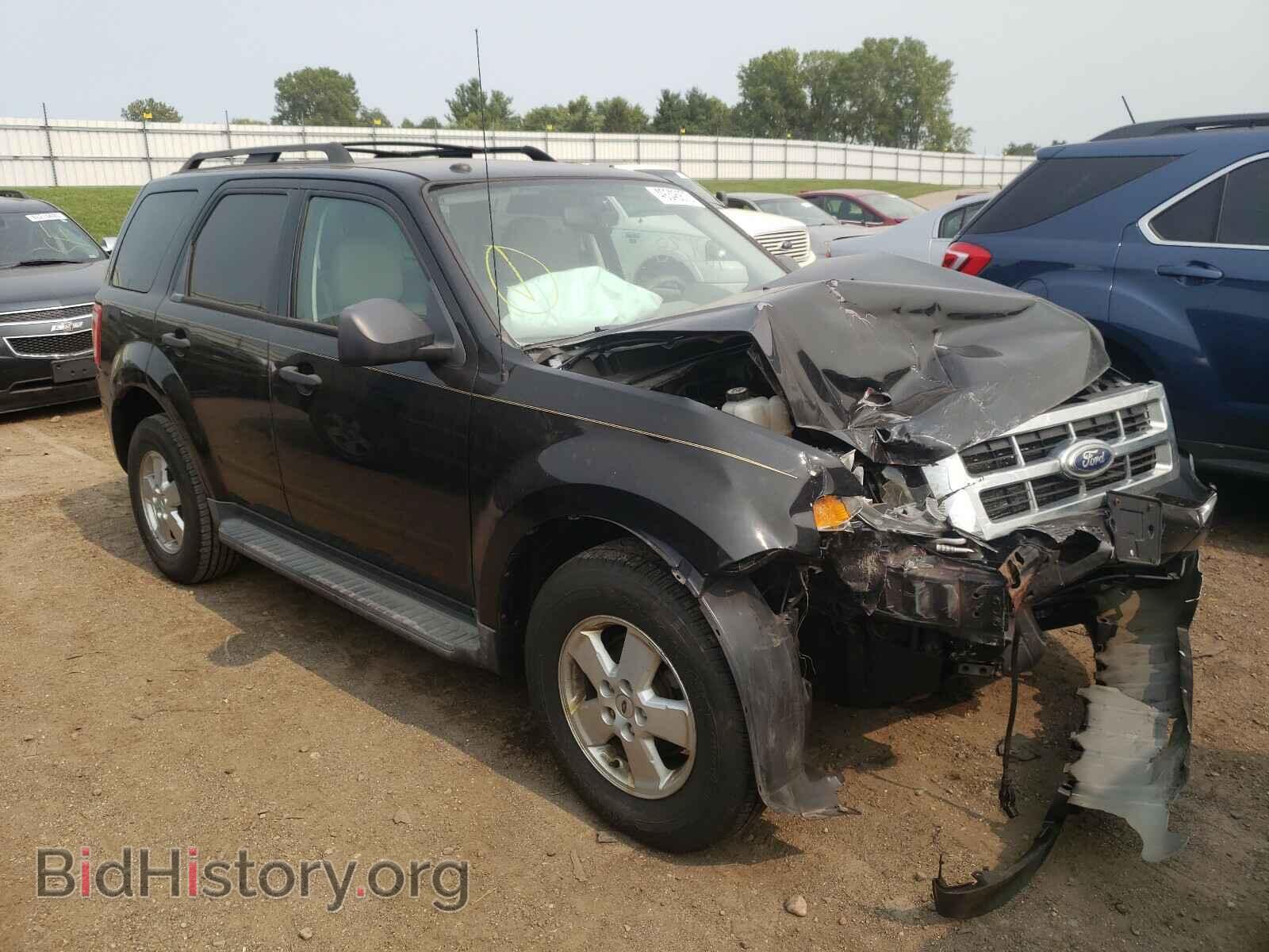 Photo 1FMCU0D73BKB00511 - FORD ESCAPE 2011