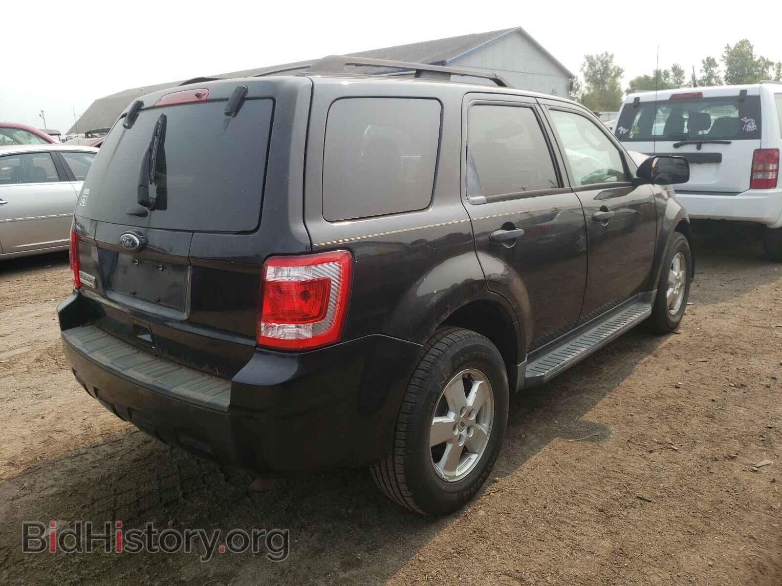 2011 FORD ESCAPE - VIN: 1FMCU0D73BKB00511 - Фото 4