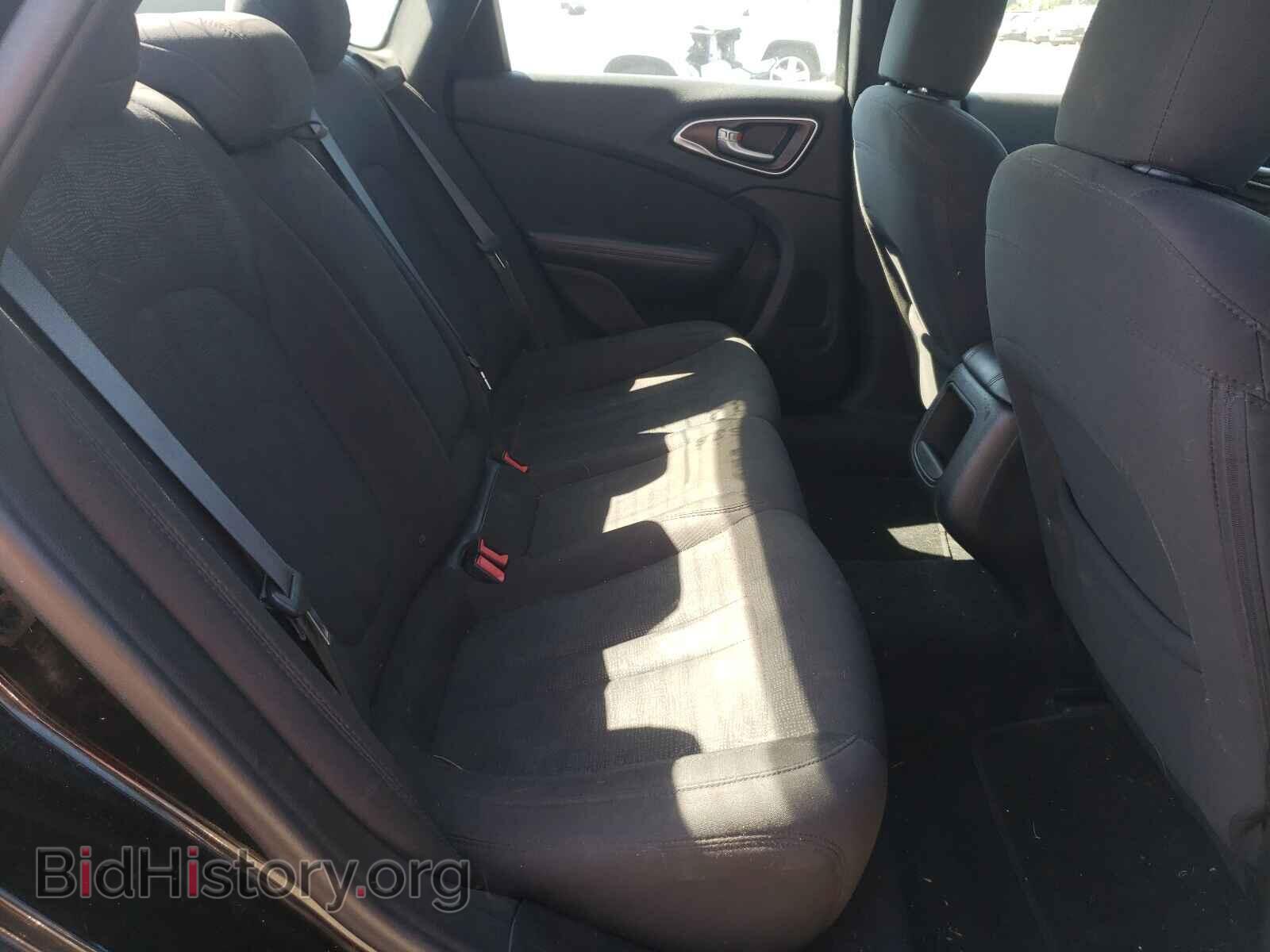 2015 CHRYSLER 200 - VIN: 1C3CCCAB0FN611863 - Фото 6