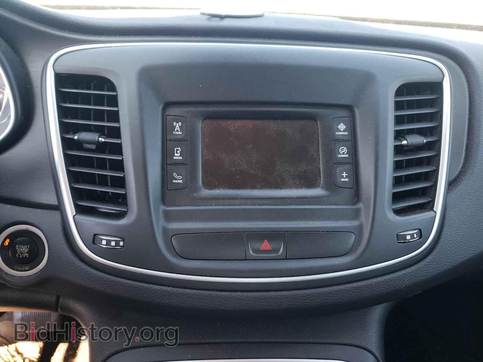 2015 CHRYSLER 200 - VIN: 1C3CCCAB0FN611863 - Фото 9
