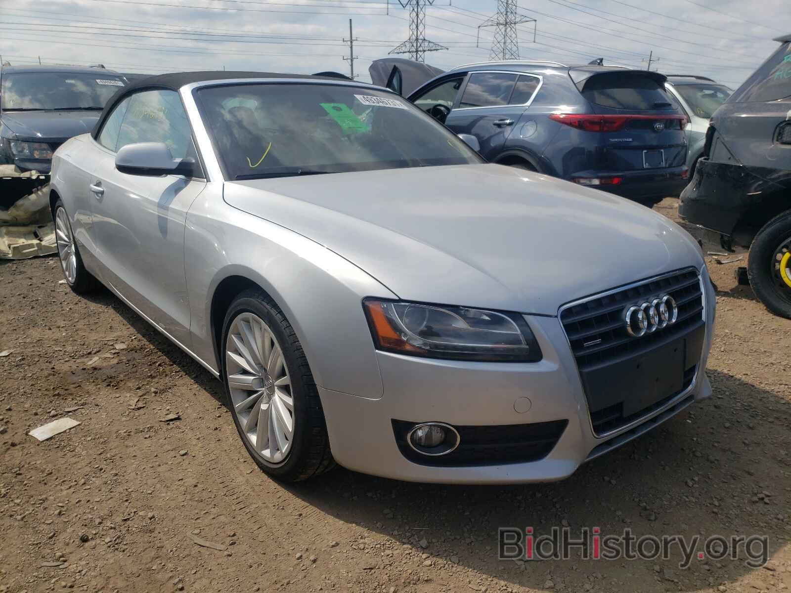 Photo WAULFAFH1BN009985 - AUDI A5 2011