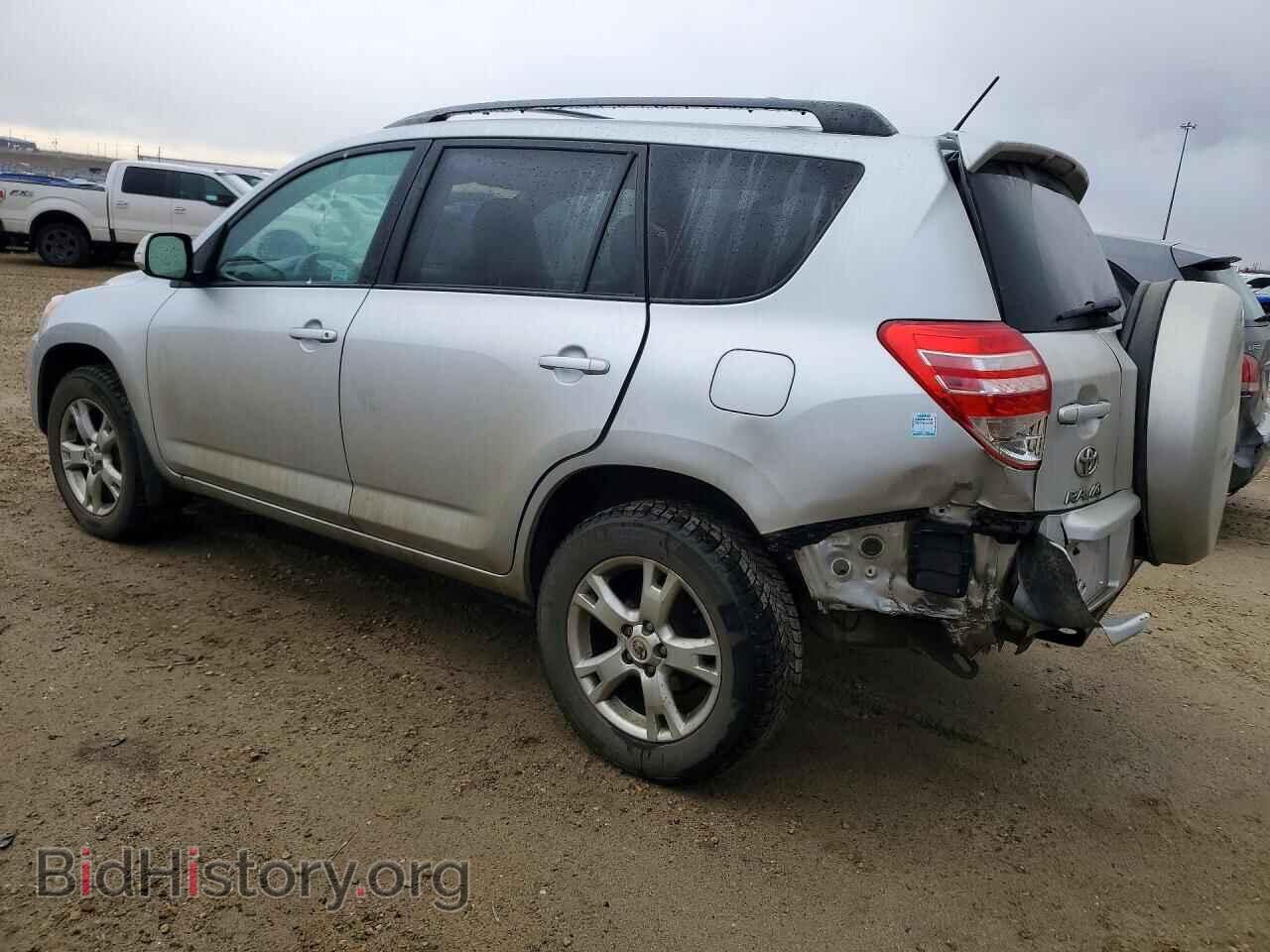2011 TOYOTA RAV4 - VIN: 2T3BF4DV9BW147632 - Фото 2