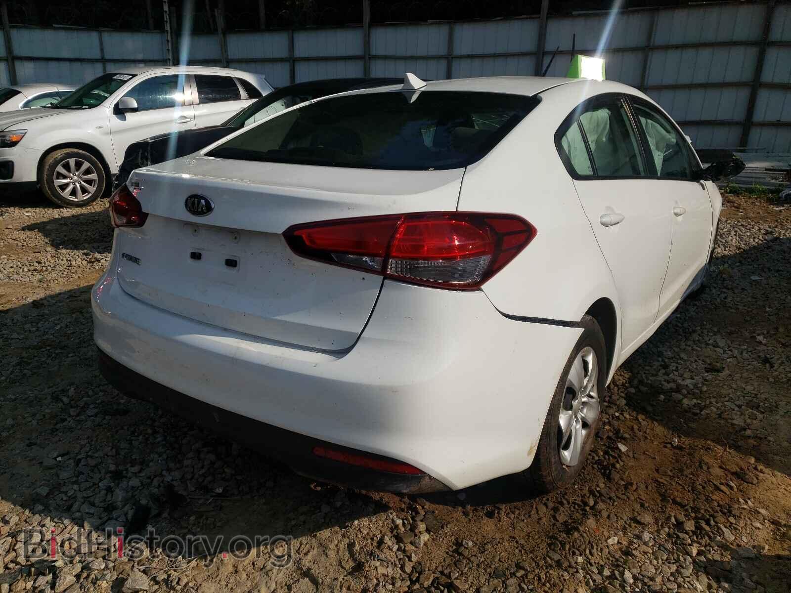 2017 KIA FORTE - VIN: 3KPFK4A73HE086706 - Фото 4
