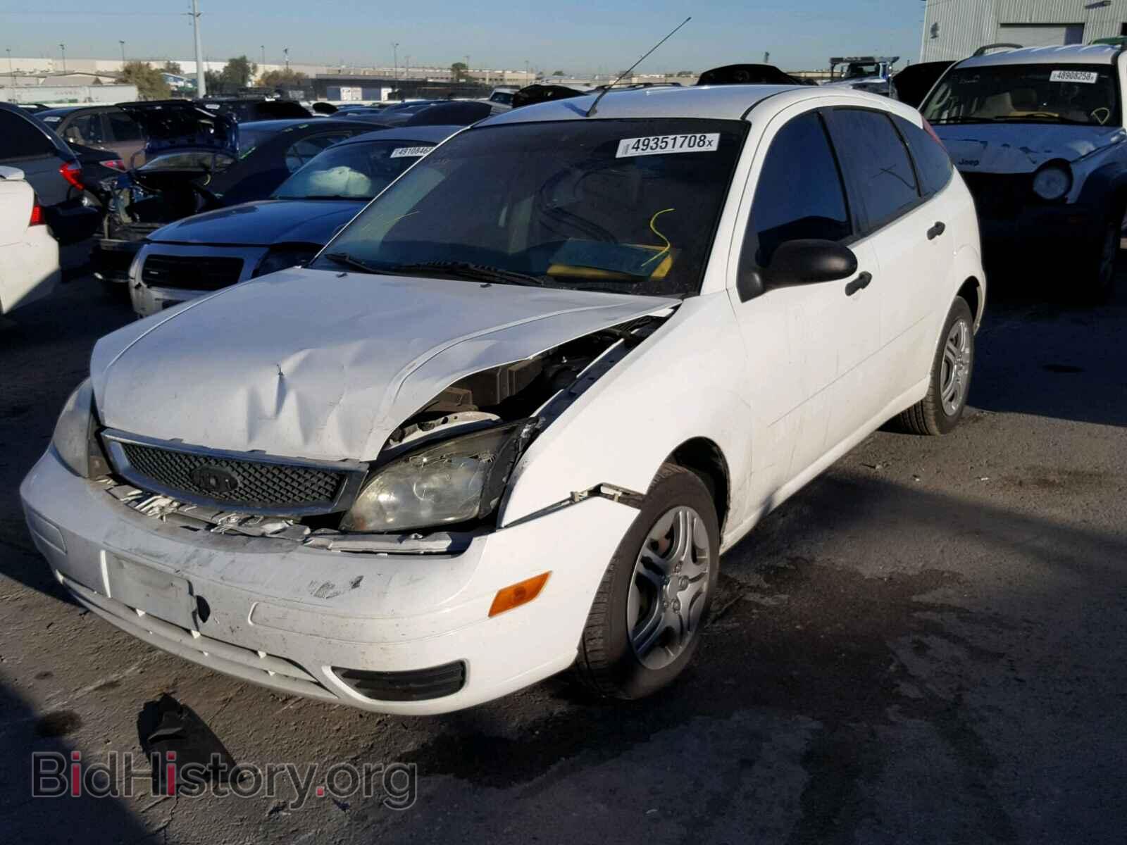 2005 FORD FOCUS - VIN: 3FAFP37N85R124801 - Фото 2