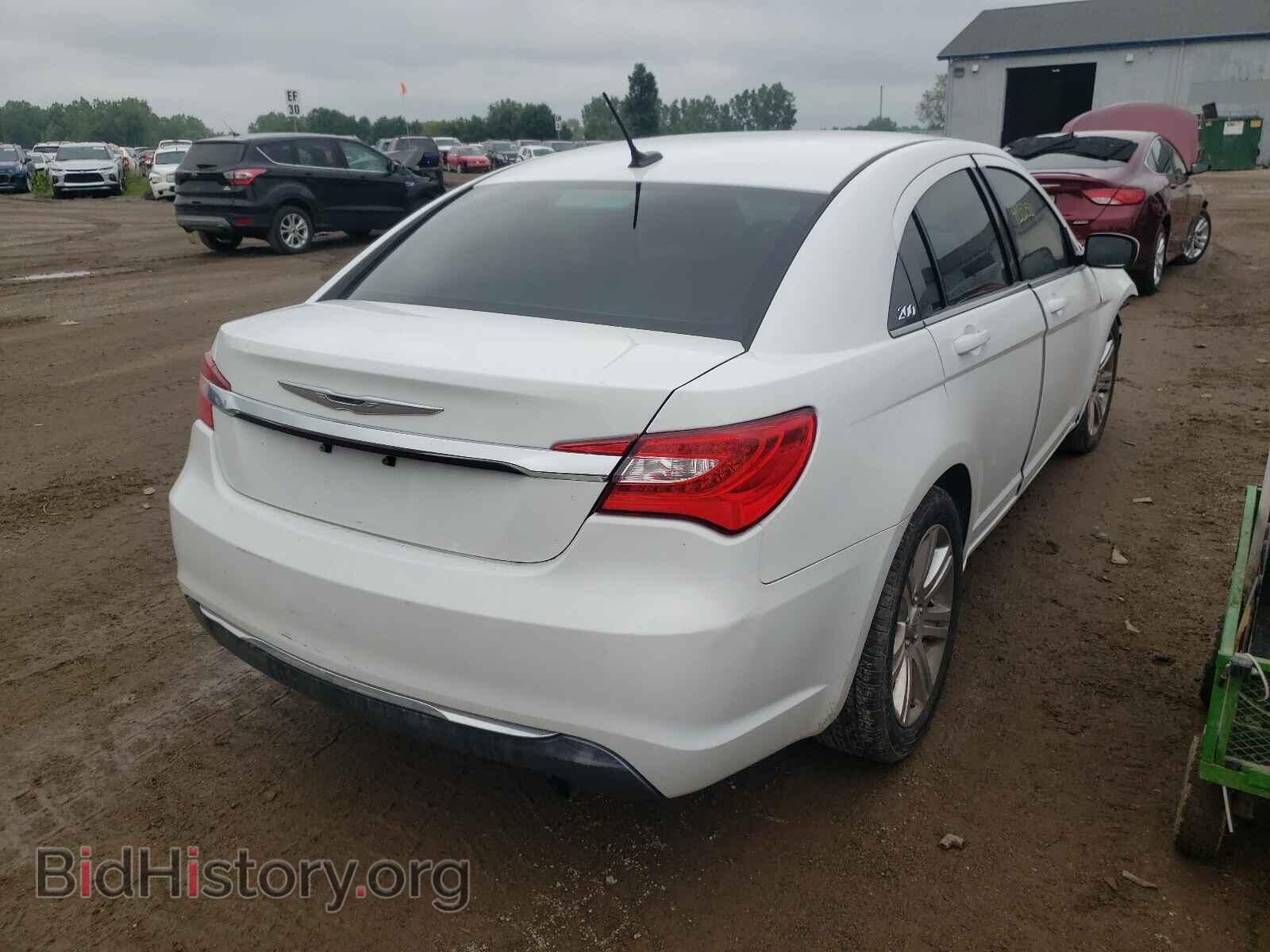 2012 CHRYSLER 200 - VIN: 1C3CCBAB6CN318636 - Фото 4