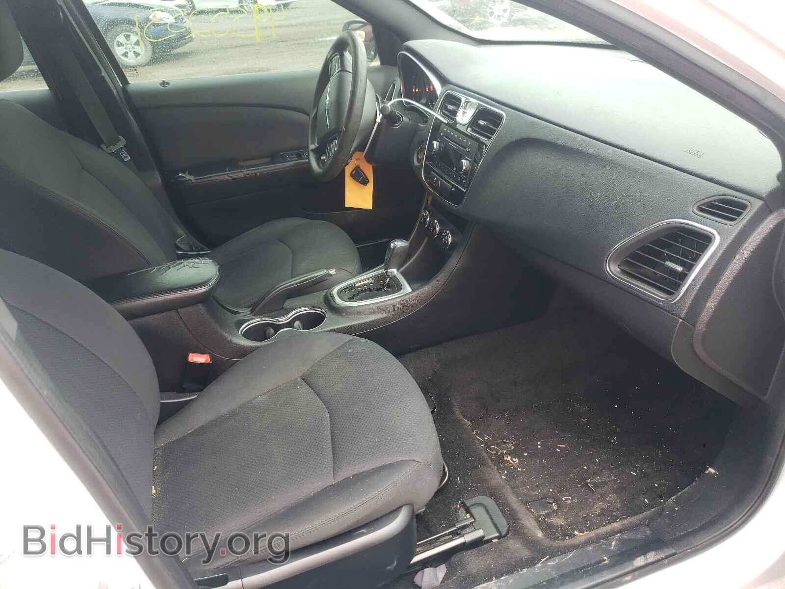 2012 CHRYSLER 200 - VIN: 1C3CCBAB6CN318636 - Фото 5
