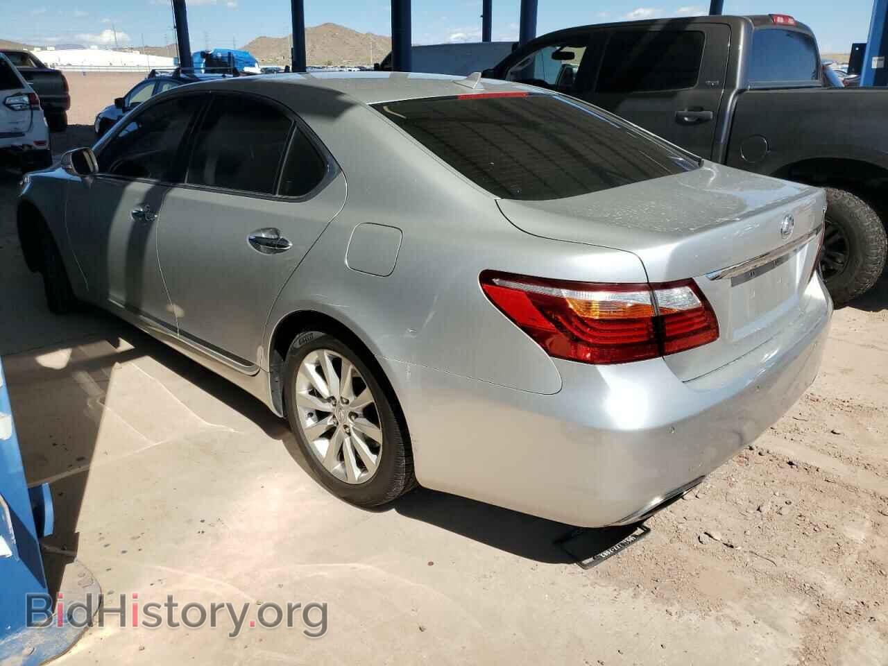 2012 LEXUS LS460 - VIN: JTHBL5EF2C5111455 - Photo 2