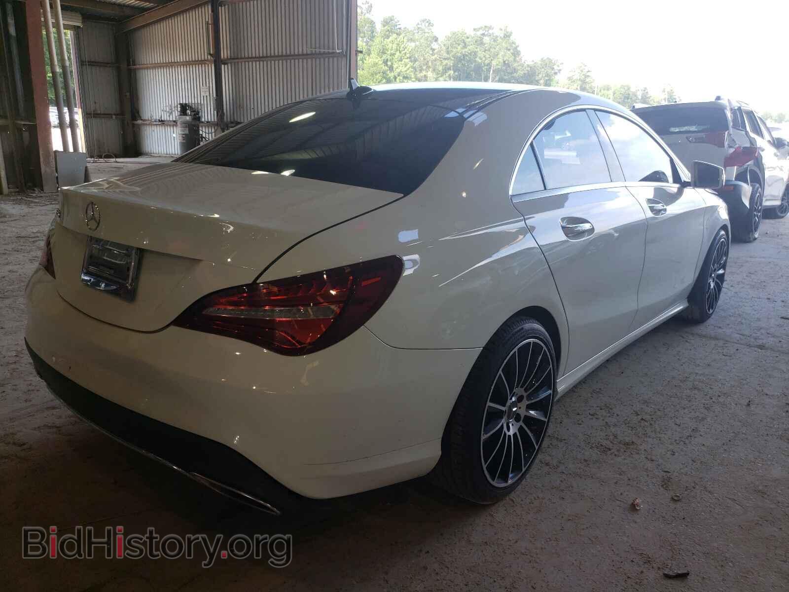 2017 MERCEDES-BENZ CLA-CLASS - VIN: WDDSJ4EBXHN433692 - Фото 4
