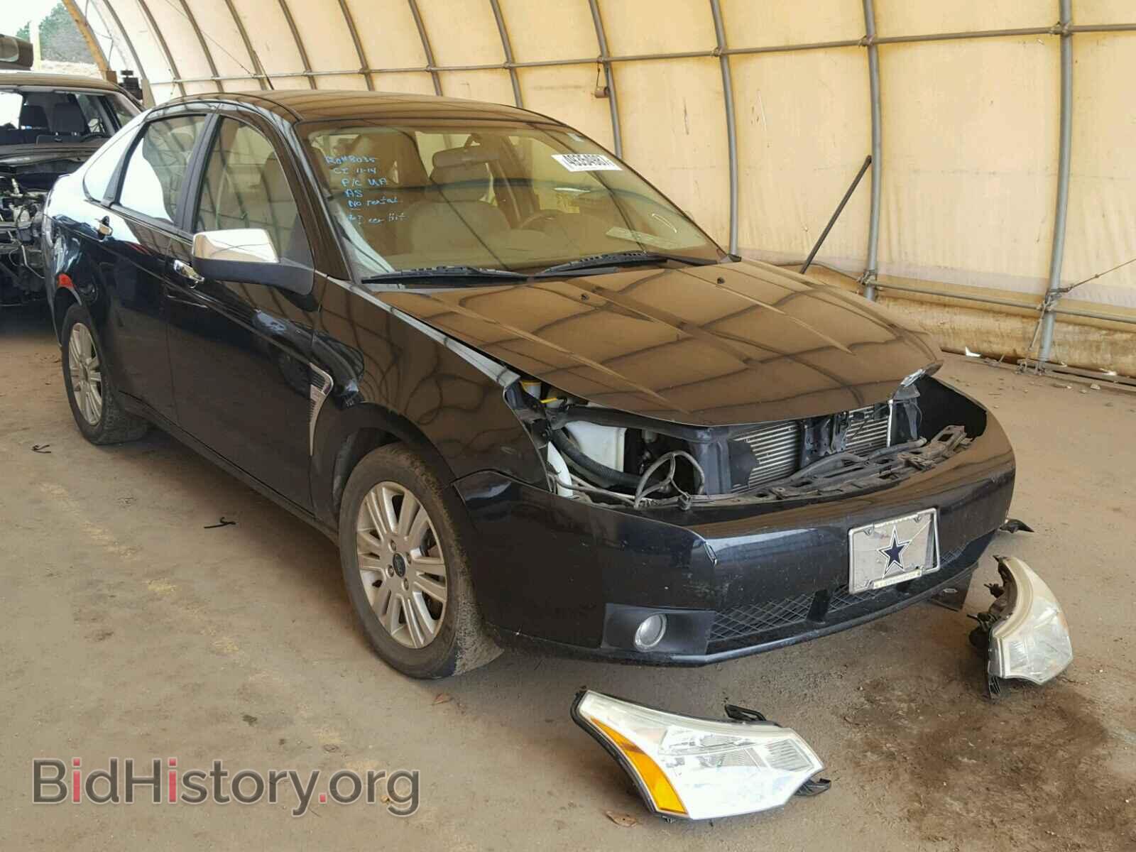 Photo 1FAHP35NX8W294820 - FORD FOCUS 2008