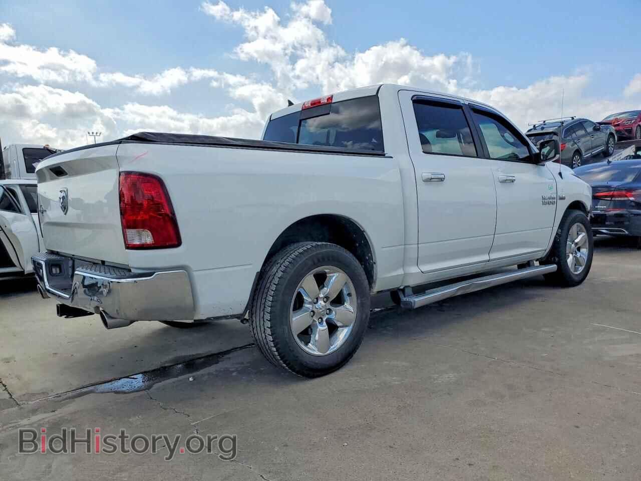 2017 RAM 1500 - VIN: 1C6RR6LT3HS542996 - Фото 3