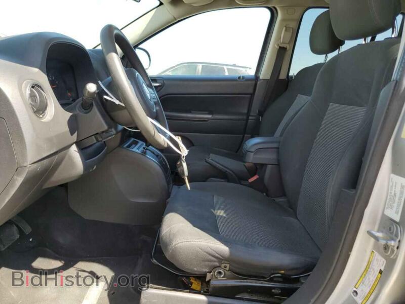 2012 Jeep COMPASS (VIN 1C4NJDBB6CD582689) — фото 7 из 13