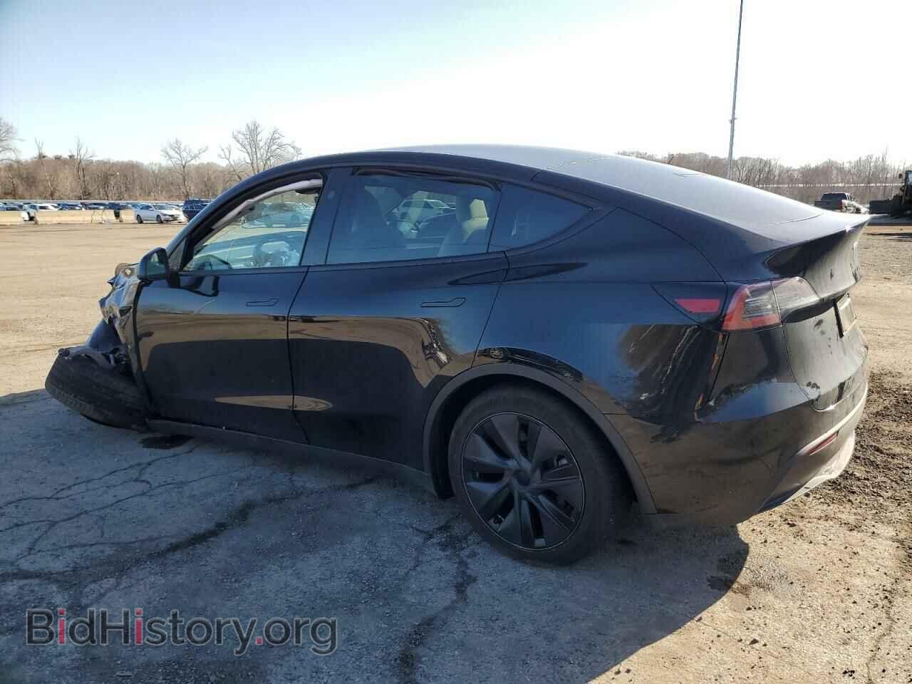 2024 TESLA MODEL Y - VIN: 7SAYGDEE5RF157597 - Photo 2