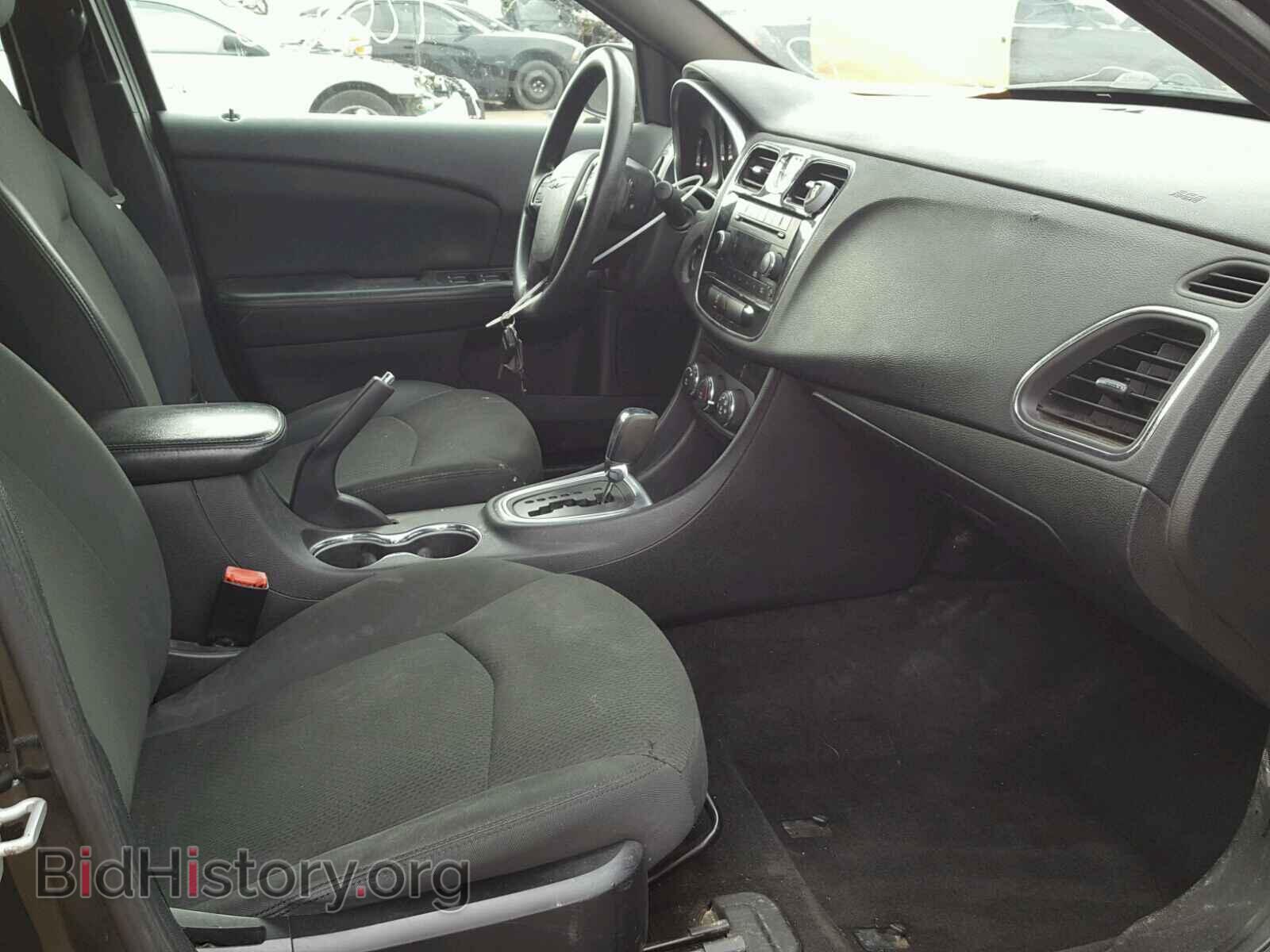 2012 CHRYSLER 200 - VIN: 1C3CCBAB8CN129793 - Фото 5