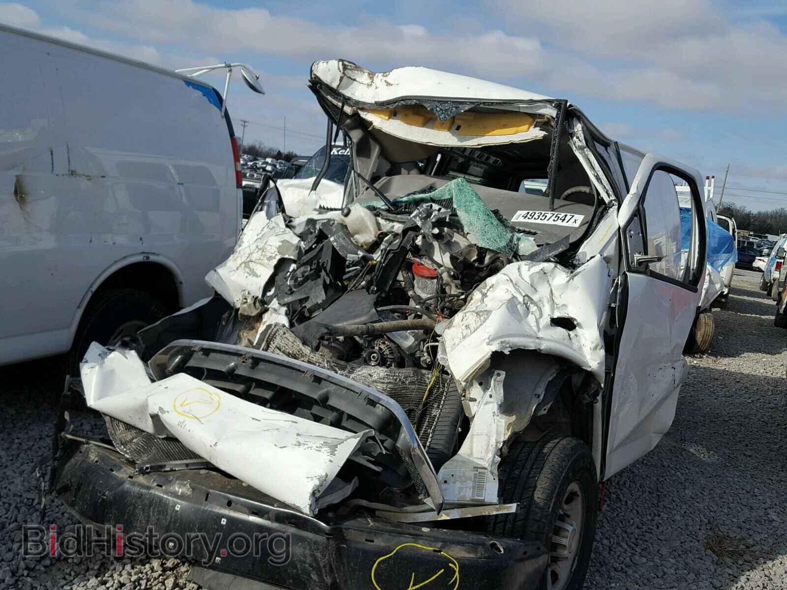 2011 CHEVROLET EXPRESS - VIN: 1GCWGFCA4B1167469 - Фото 2