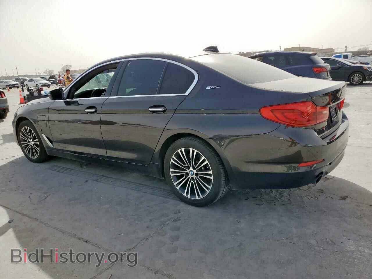 2018 BMW 5 SERIES - VIN: WBAJB1C56JB084789 - Фото 2