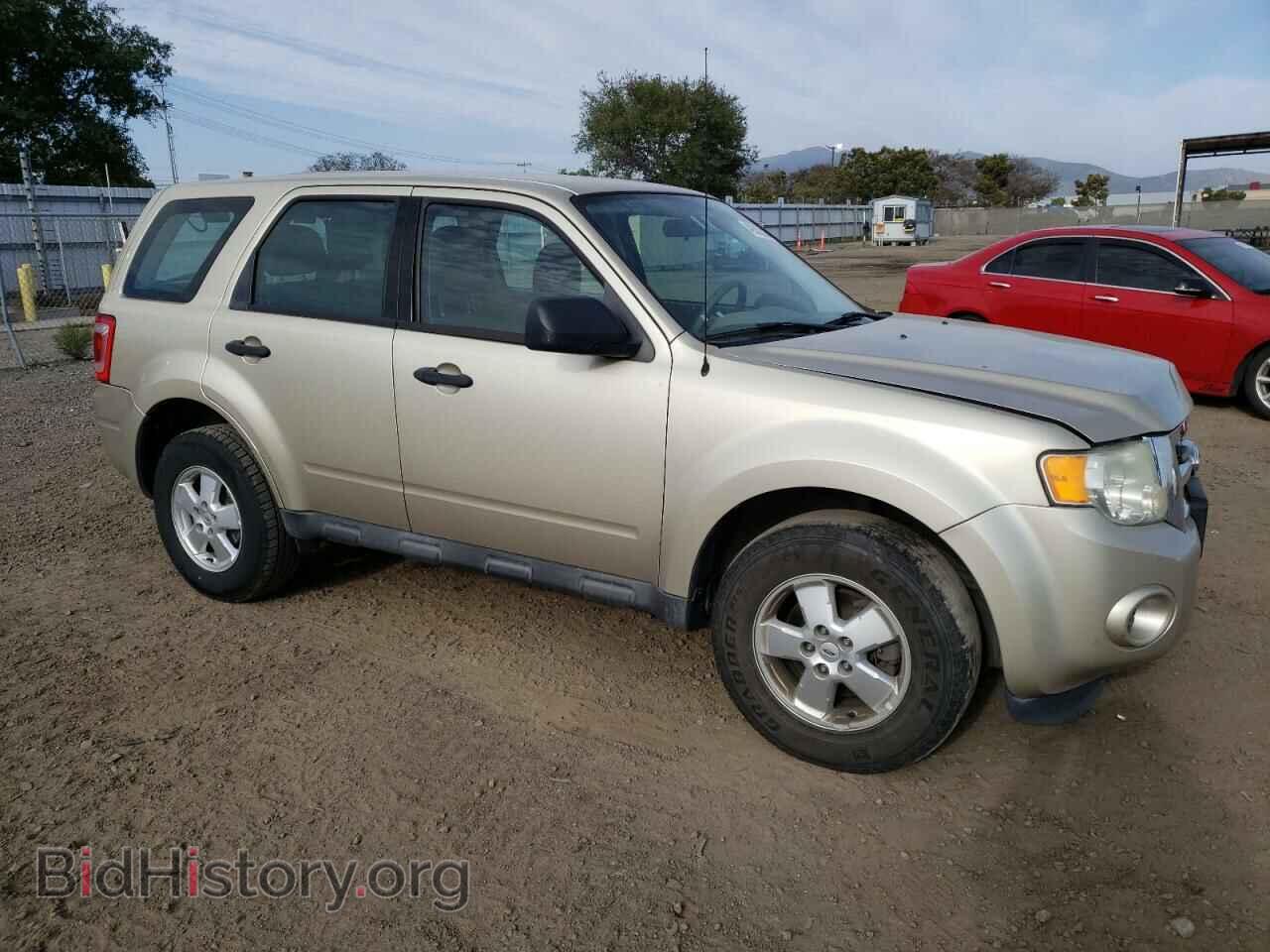 2011 FORD ESCAPE - VIN: 1FMCU0C74BKB65384 - Фото 4