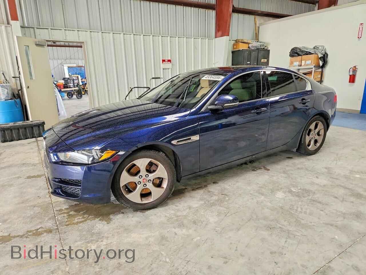 Photo SAJAR4BG9HA972795 - JAGUAR XE 2017