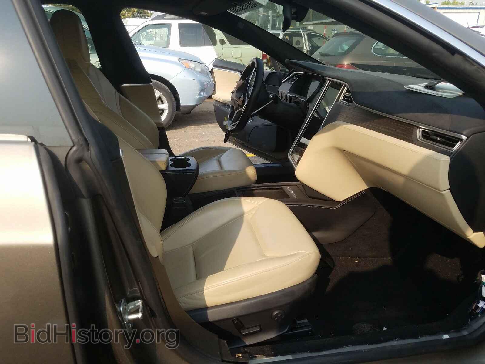 2016 TESLA MODEL S - VIN: 5YJSA1E44GF134142 - Фото 5