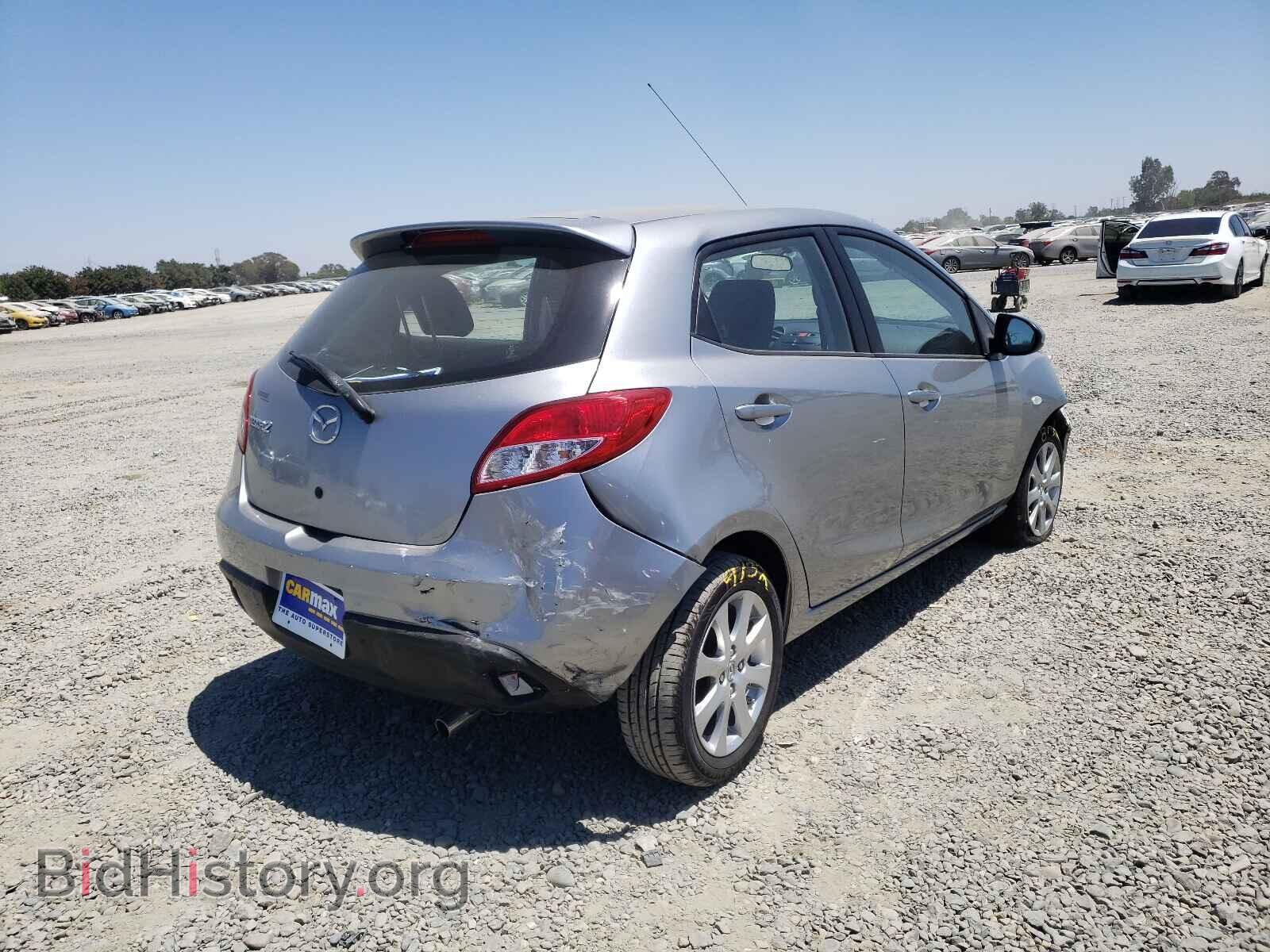 2011 MAZDA 2 - VIN: JM1DE1HZ3B0120079 - Photo 4
