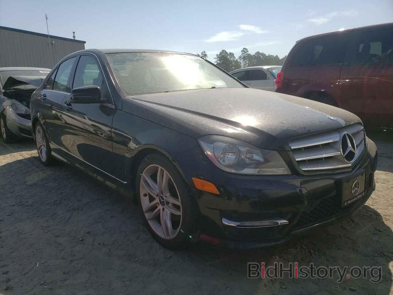 Photo WDDGF4HB4DR266252 - MERCEDES-BENZ C-CLASS 2013