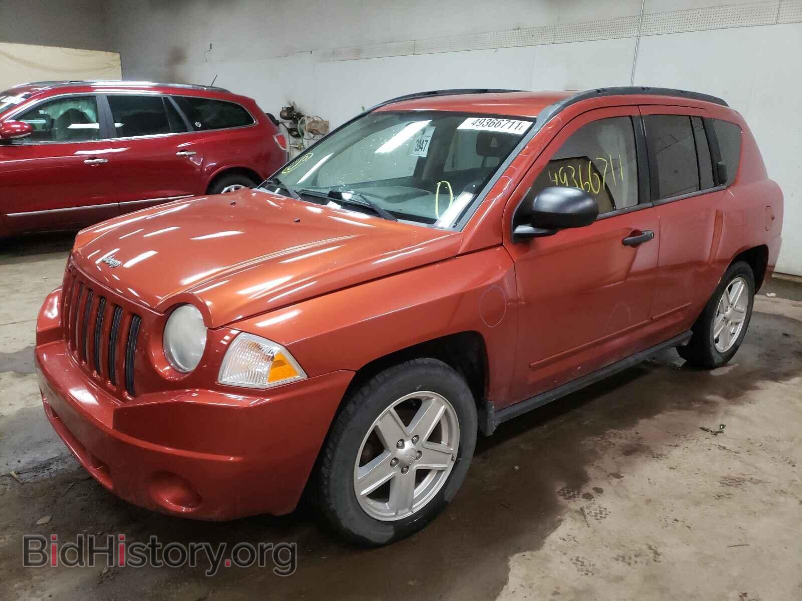 2008 JEEP COMPASS - VIN: 1J8FF47WX8D570000 - Фото 2
