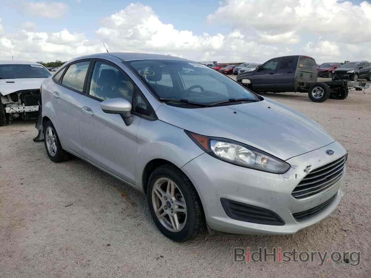 Photo 3FADP4BJ4HM145034 - FORD FIESTA 2017