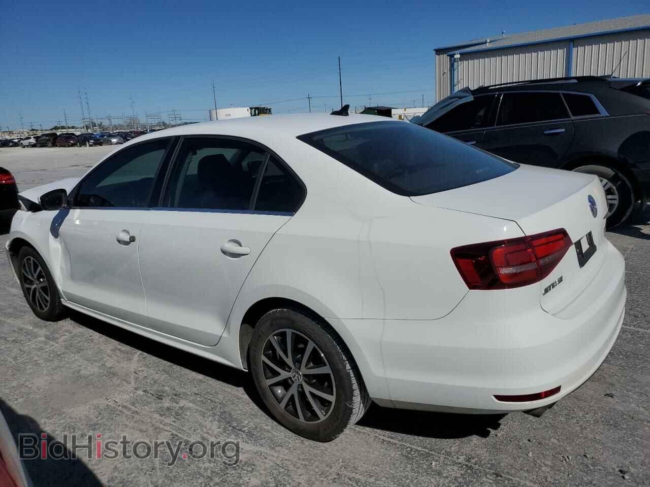 2017 VOLKSWAGEN JETTA - VIN: 3VWDB7AJ8HM312763 - Photo 2