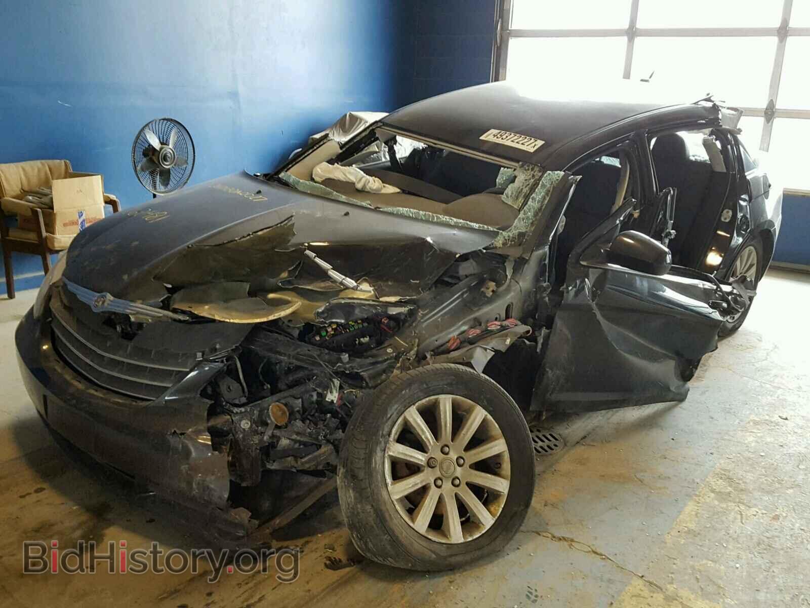 2010 CHRYSLER SEBRING - VIN: 1C3CC5FB2AN160481 - Фото 2