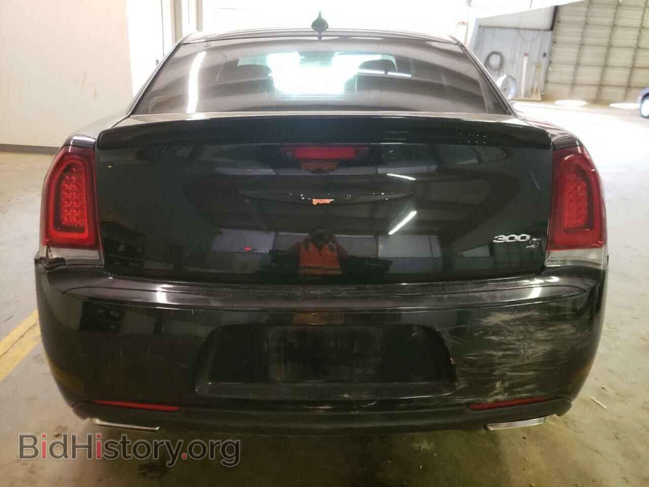 2019 CHRYSLER 300 - VIN: 2C3CCABG9KH623589 - Фото 6