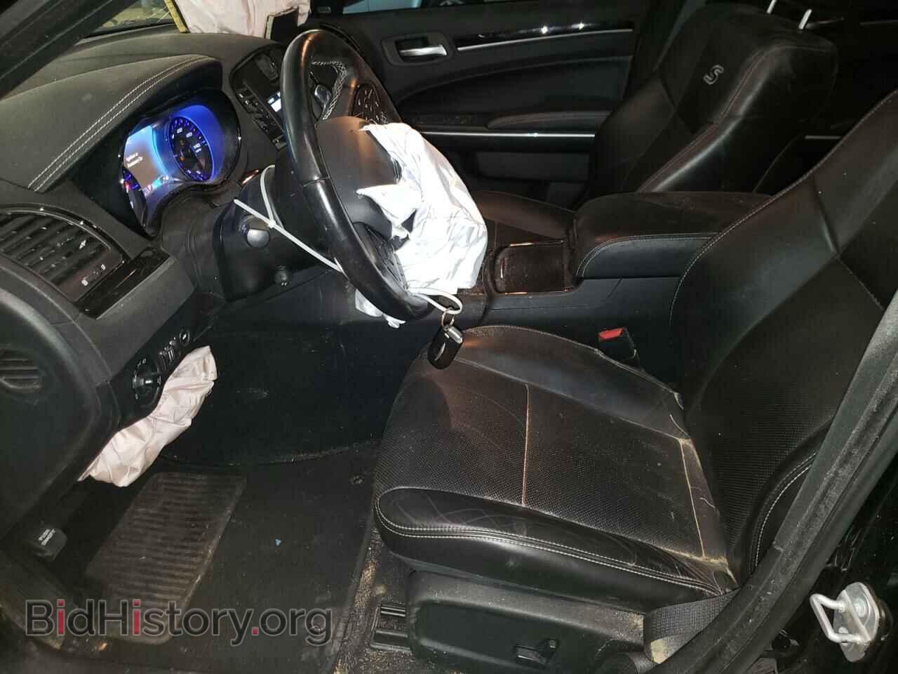 2019 CHRYSLER 300 - VIN: 2C3CCABG9KH623589 - Фото 7
