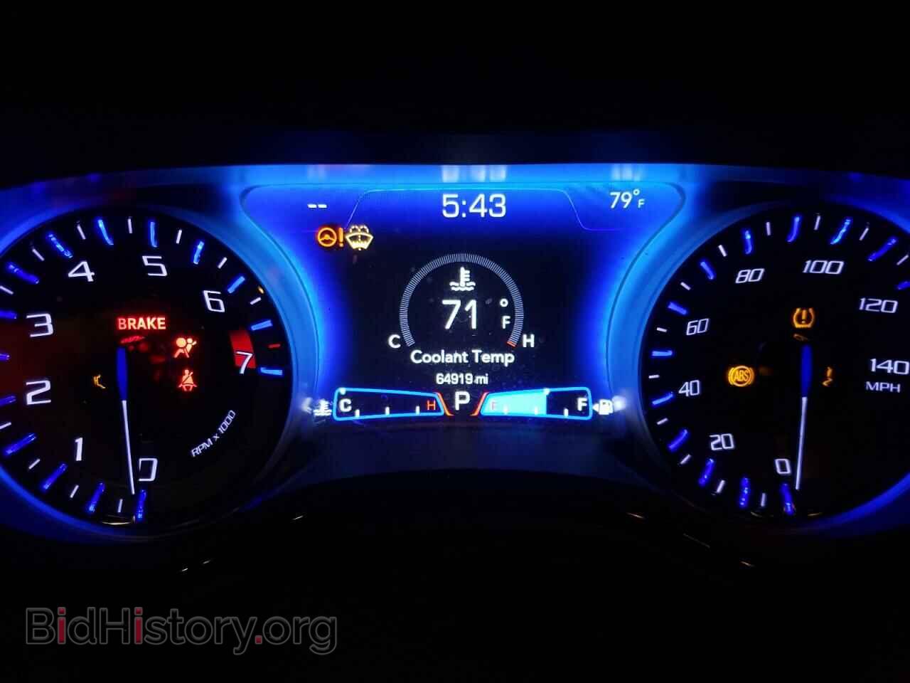 2019 CHRYSLER 300 - VIN: 2C3CCABG9KH623589 - Фото 9